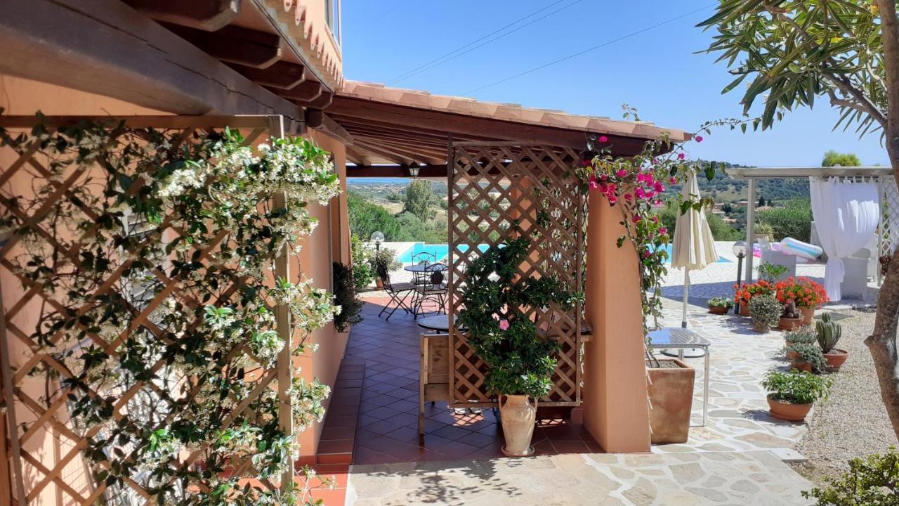 Li Muntigeddi Gasthuis San Teodoro (Sardinia)